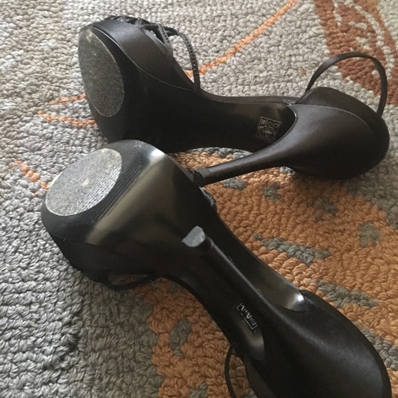 Moda Women’s Shoes - Picture 6 of 6